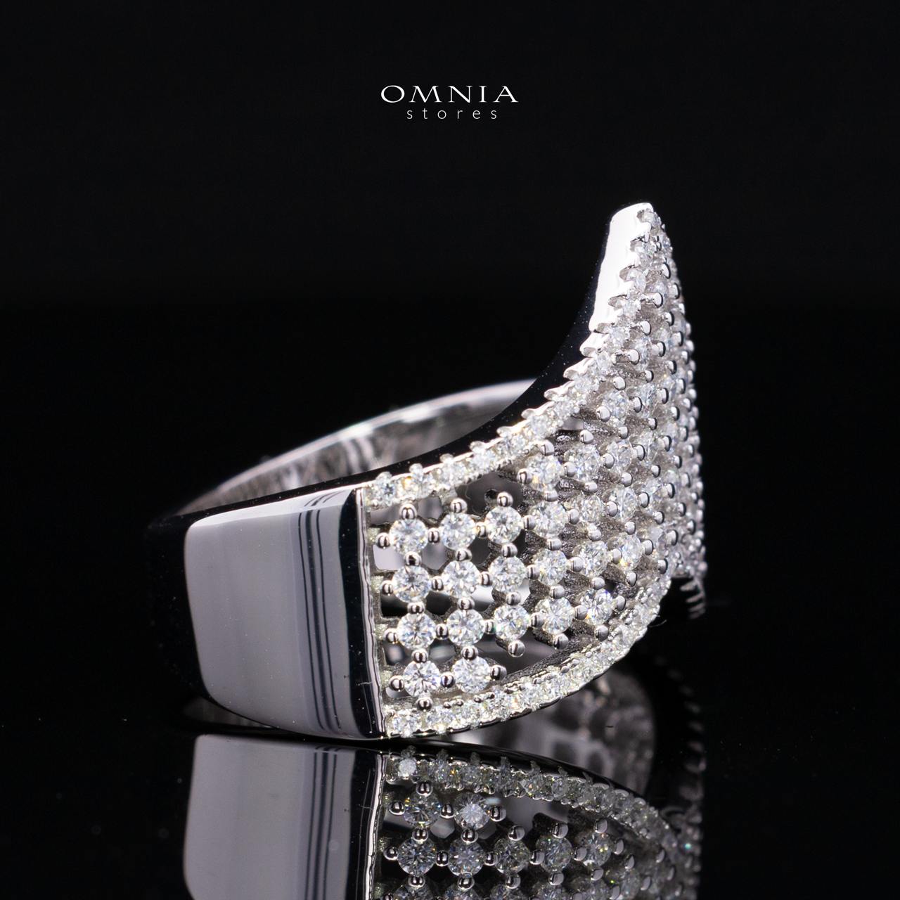 Kinslee Premium White Moissanite Ring in 925 Sterling Silver