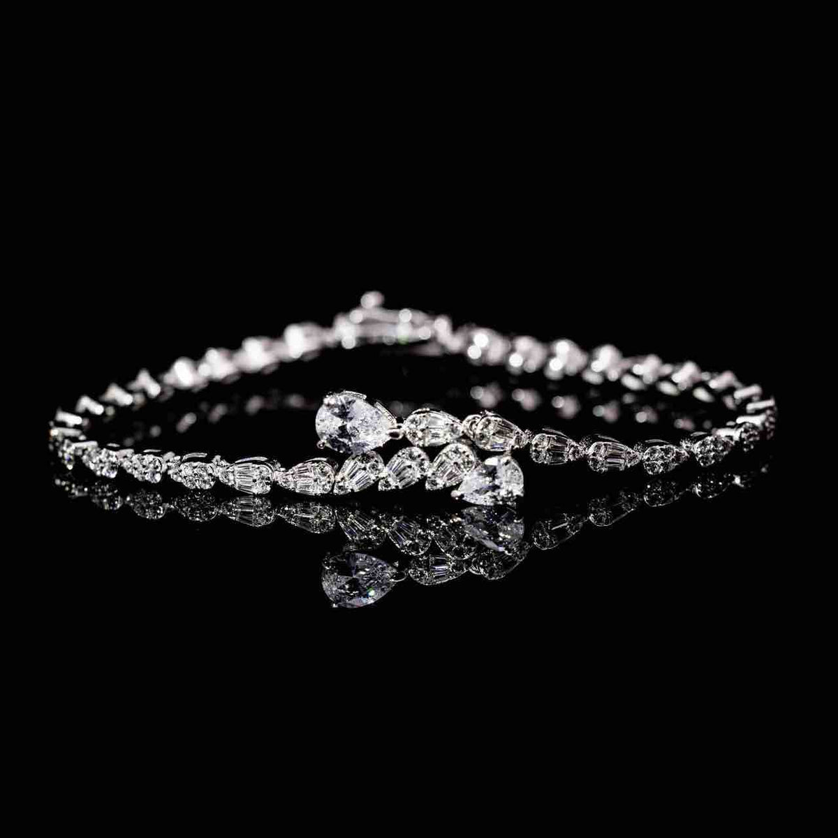 Omnia Khuloud White Bridal Full Set in 925 Silver High Quality Simulated Diamonds - OMNIASTORES UAE