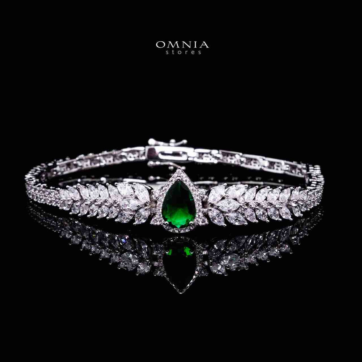 Omnia Aamira Teardrop-Design Bridal Crystal Emerald Green Full Set with High-Quality Zircon Stones in Rhodium-Plated Finish - OMNIASTORES UAE