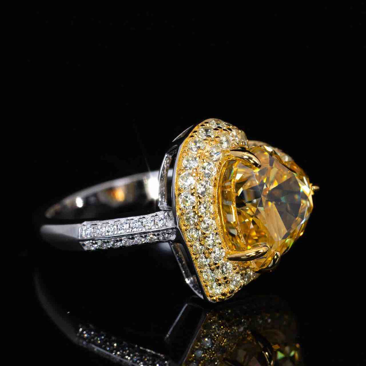 Omnia Ziyah Yellow Heart Ring With High Quality Simulated Diamonds In 925 Silver - OMNIASTORES UAE