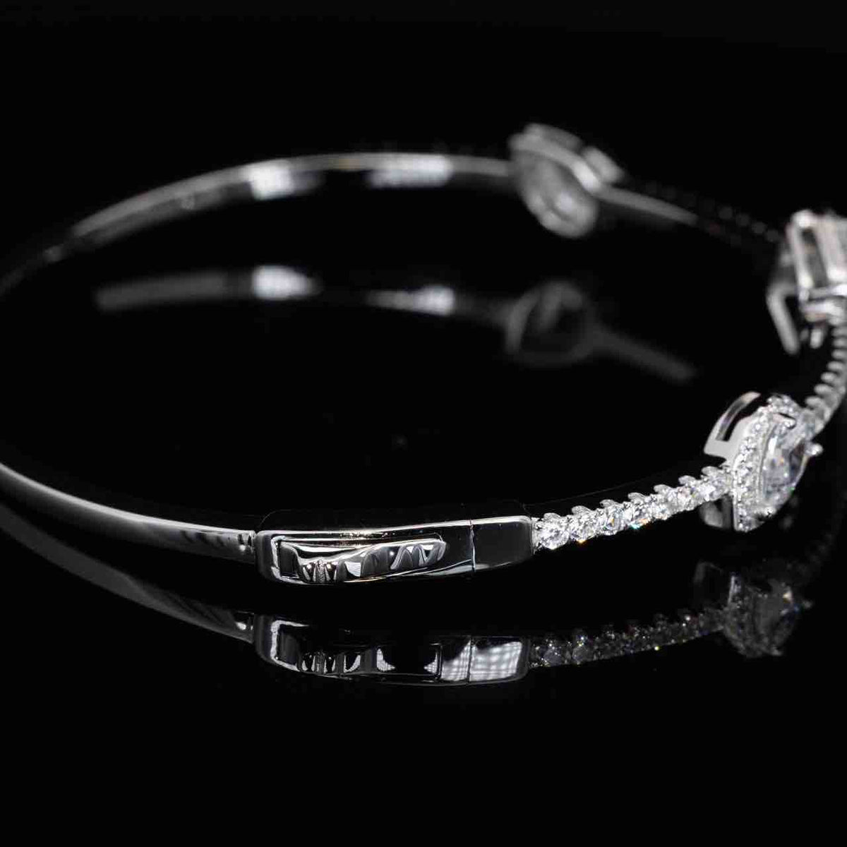 Omnia Eissha White Bangle With High Quality Simulated Diamonds In 925 Silver - OMNIASTORES UAE