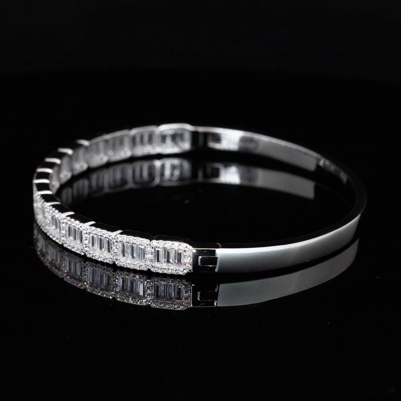 Omnia Nyela White Bangle With High Quality Simulated Diamonds In 925 Silver - OMNIASTORES UAE