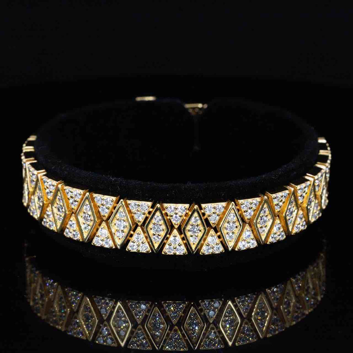 Omnia Saly Gold and White Bracelet With High Quality Simulated Diamonds In 925 Silver - OMNIASTORES UAE
