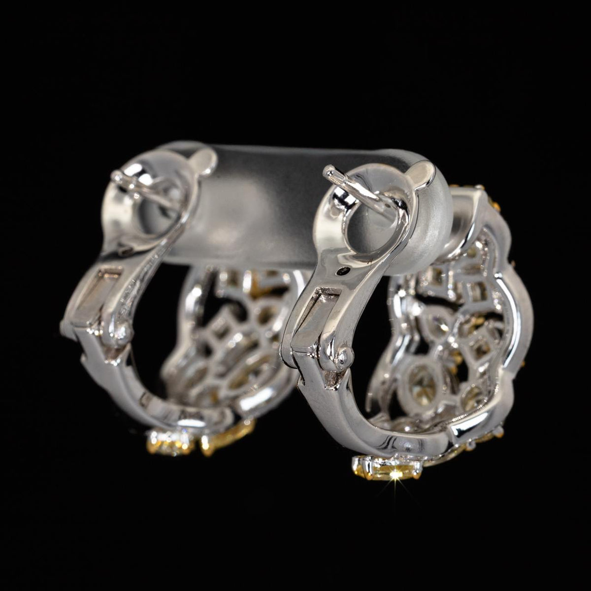 Omnia Sofie Yellow Clip Earrings With High Quality Simulated Diamonds In 925 Silver - OMNIASTORES UAE