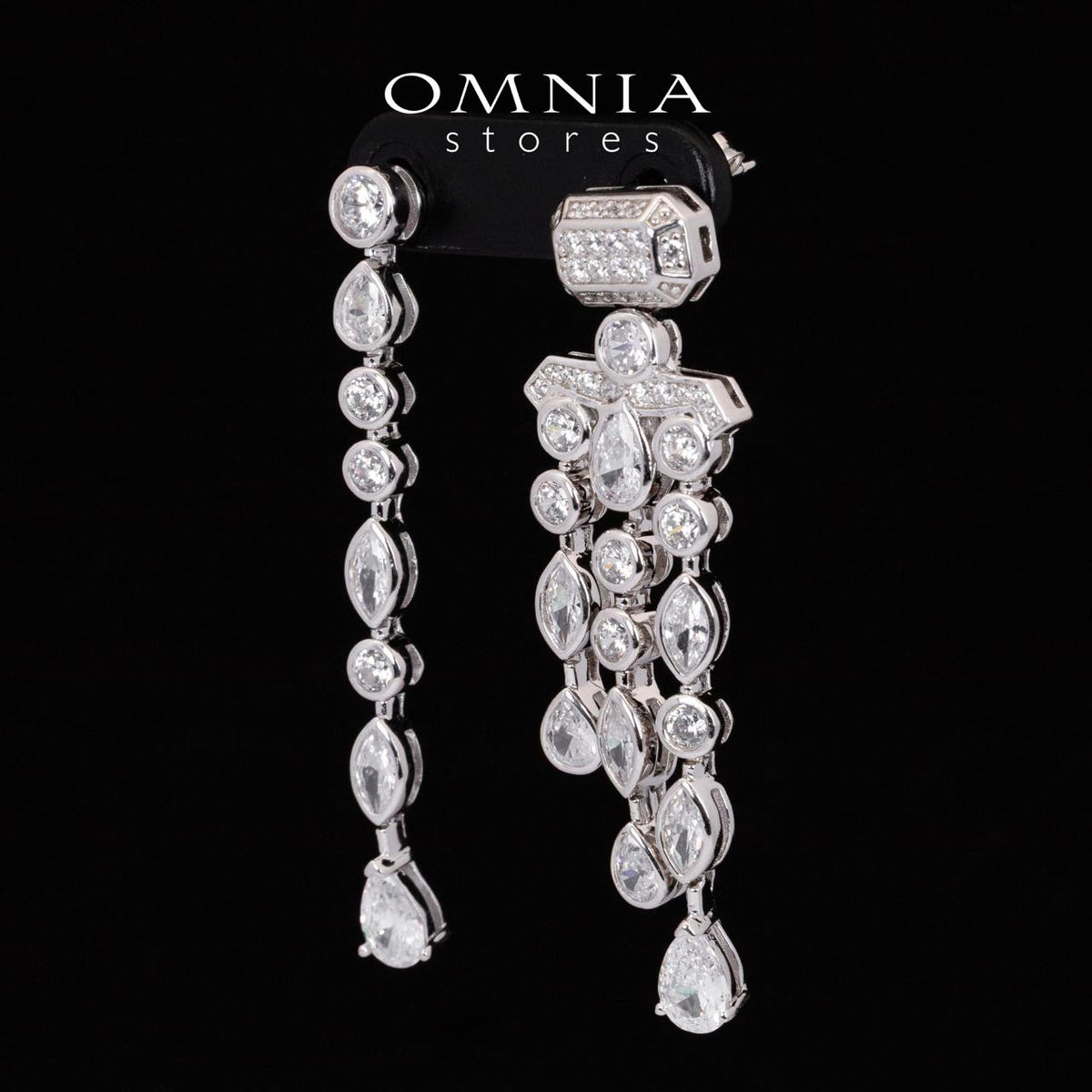 Omnia Anali White Drop Earrings With High Quality Simulated Diamonds in 925 Silver - OMNIASTORES UAE
