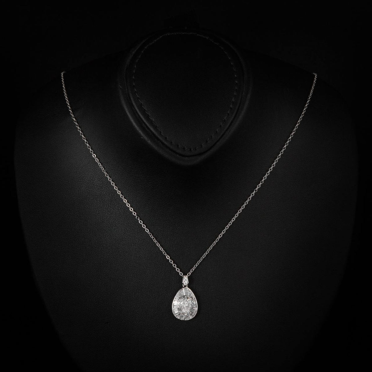 Irene White Pear Pendant Necklace With High Quality Simulated Diamonds in 925 Silver - OMNIASTORES UAE