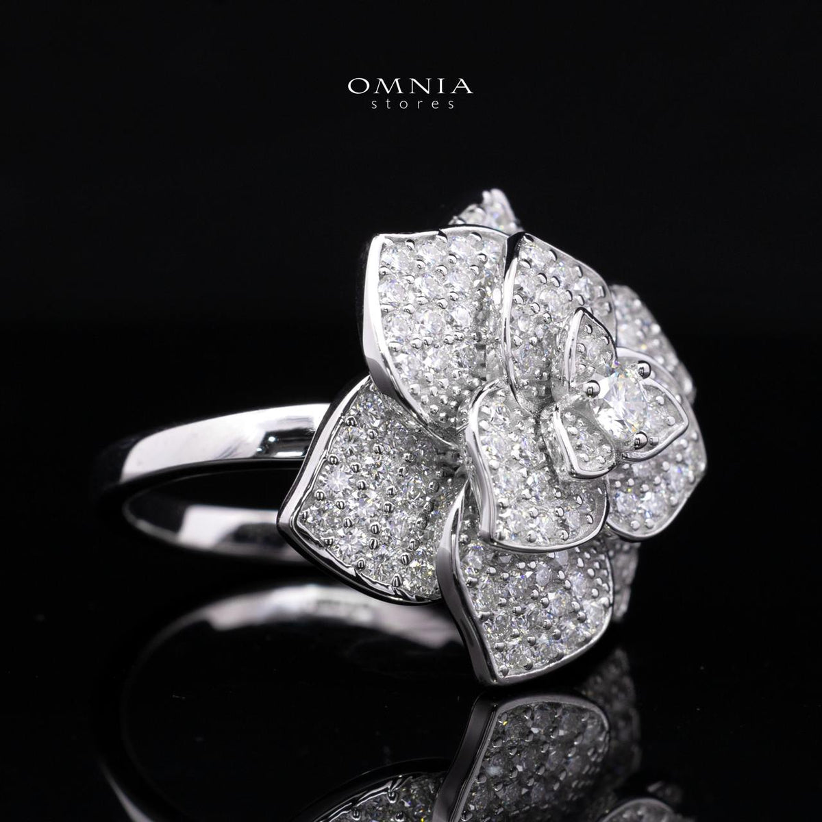 Solara Flower Design White Moissanite Stone Ring With GRA Certified High Quality in 925 Silver