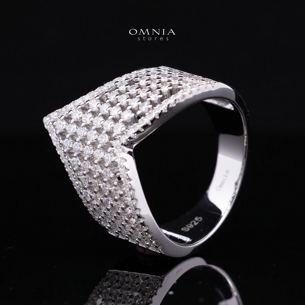 Kinslee Premium White Moissanite Ring in 925 Sterling Silver