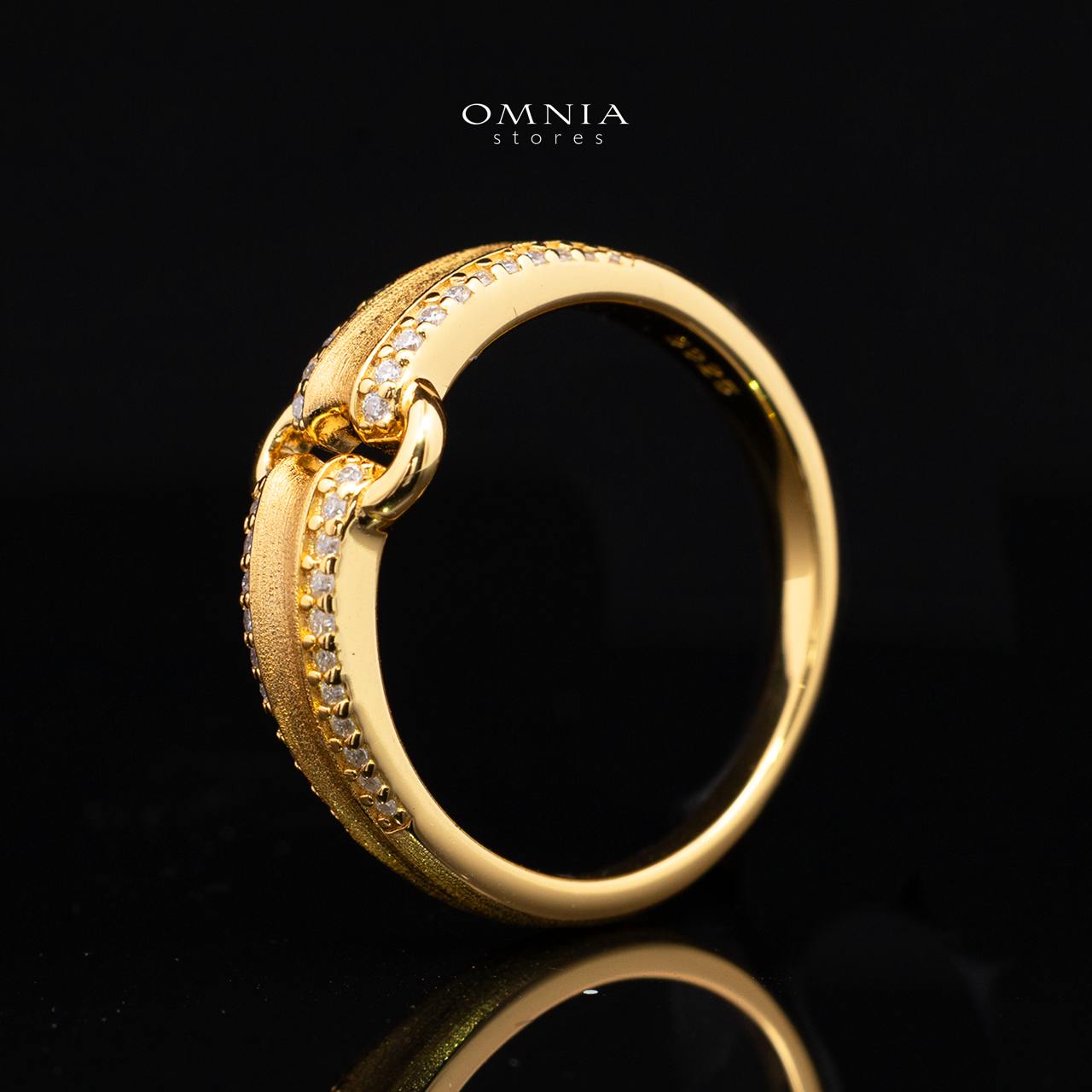 Gabriella White Moissanite Circular Link Open Band Ring – Gold-Plated 925 Sterling Silver