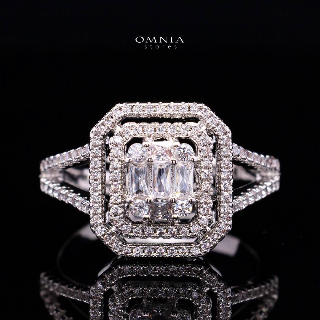 Omnia Aniyah White