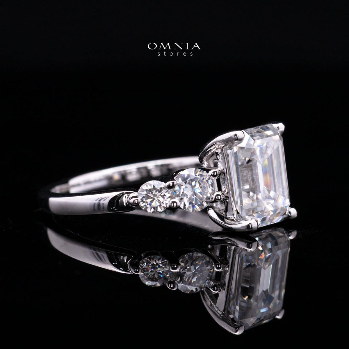Hanifa White Moissanite Emerald Cut Ring GRA Certified in High Quality 925 Silver 7x9mm 3ct