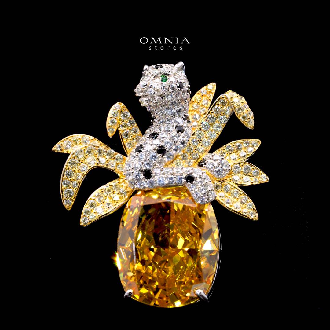Kaylie Yellow Tiger Brooch With High Quality Simulated Diamonds in 925 Silver