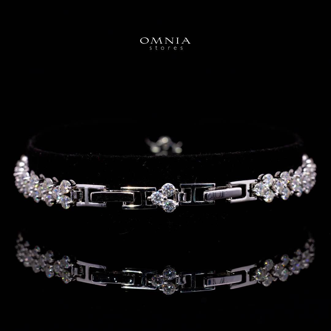 Omnia Nasiya White Silver Bracelet in 925 Silver with High-Quality Moissanite Stones