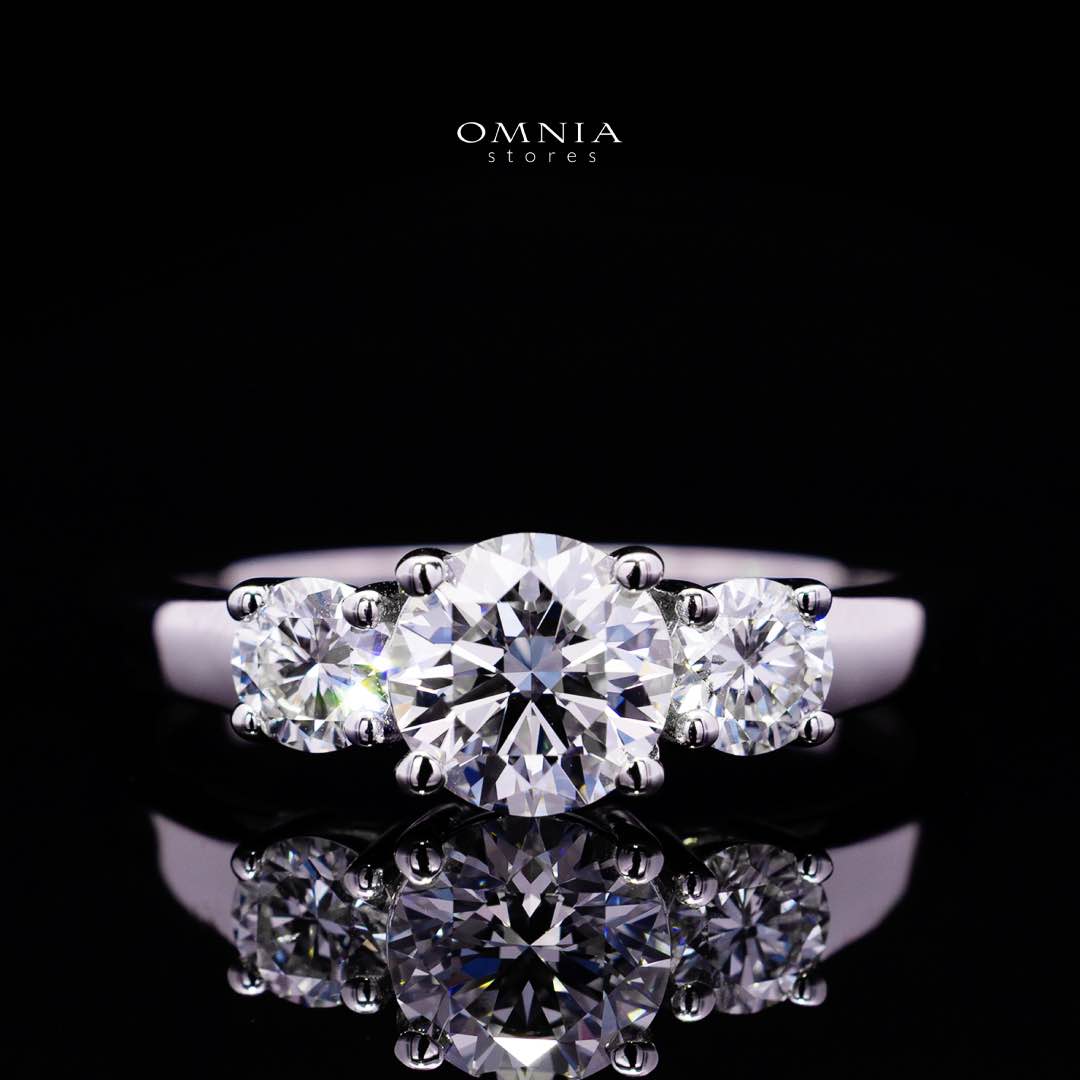Halima Lab Grown With IGI Certified E VVS2 Oval Brilliant White Ring in 925 Silver 1.50ct