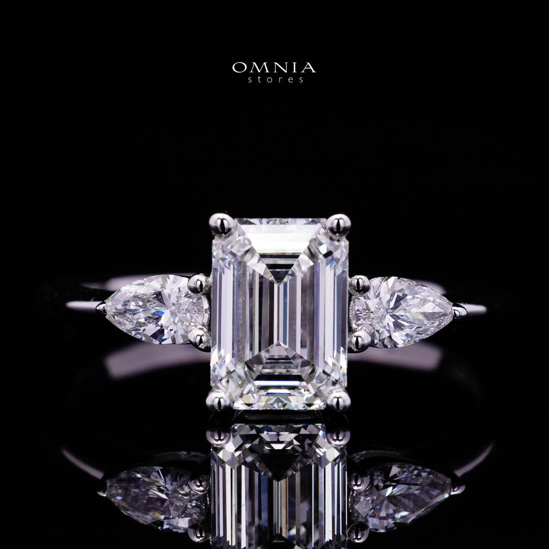 Aysha Lab Grown IGI Certified Emerald Cut D VS1 White Ring High Quality 925 Silver 1.60ct