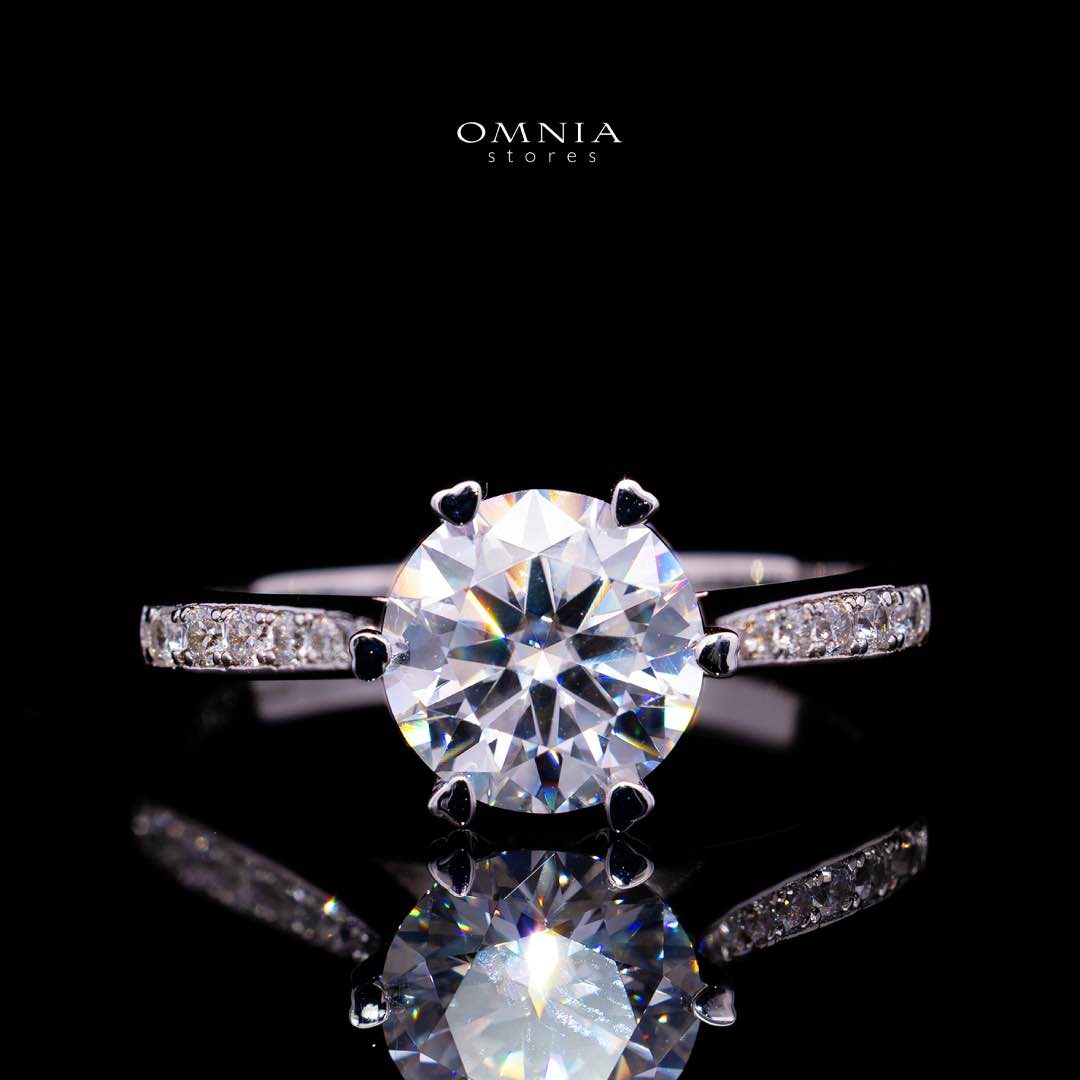 Frances 5mm Round Moissanite Ring (0.5 CT) with Certificate in 925 Sterling Silver