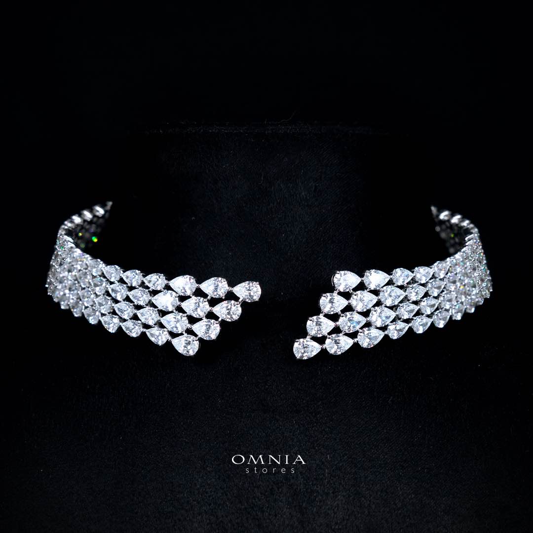 Omnia Siya White Choker Necklace With High Quality Simulated Diamonds In 925 Silver