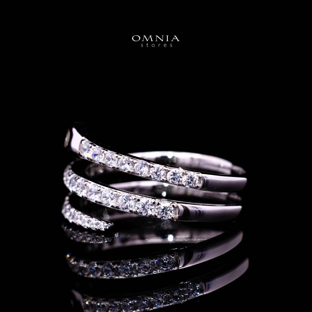 Omnia Sidra White Ring With High Quality Simulated Diamonds In 925 Silver