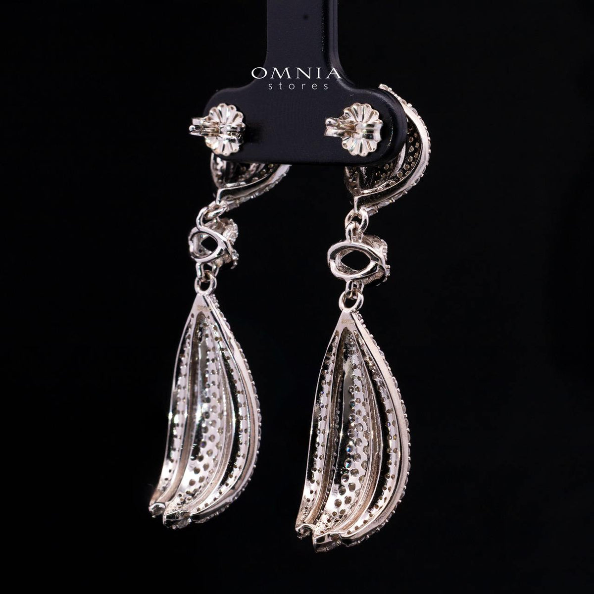 Lameera Drop Earrings with High-Quality Premium Simulated Diamonds in 925 Sterling Silver