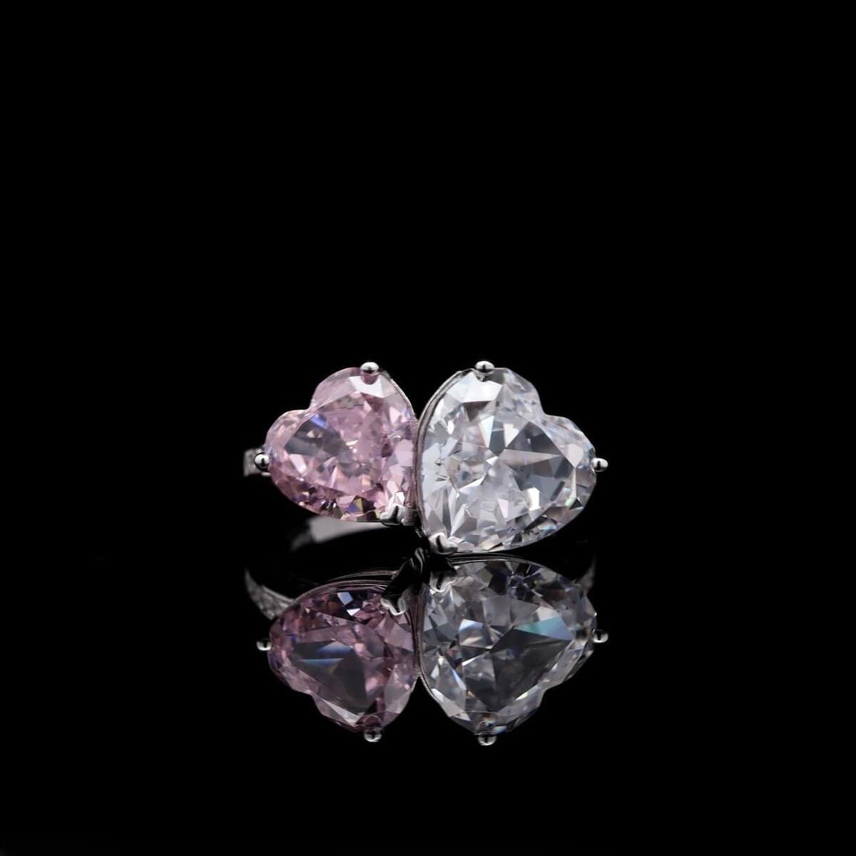 Omnia Dual Heart Ring in 92.5 Silver with High-Quality White and Pink Simulated Diamonds - OMNIASTORES UAE