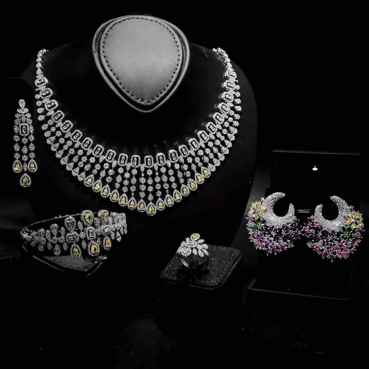 Ruqayya Bundle Silver Color Set - OMNIASTORES UAE