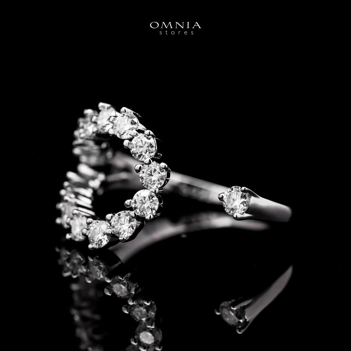 Solara White Moissanite Stone Ring With GRA Certified High Quality in 925 Silver - OMNIASTORES UAE