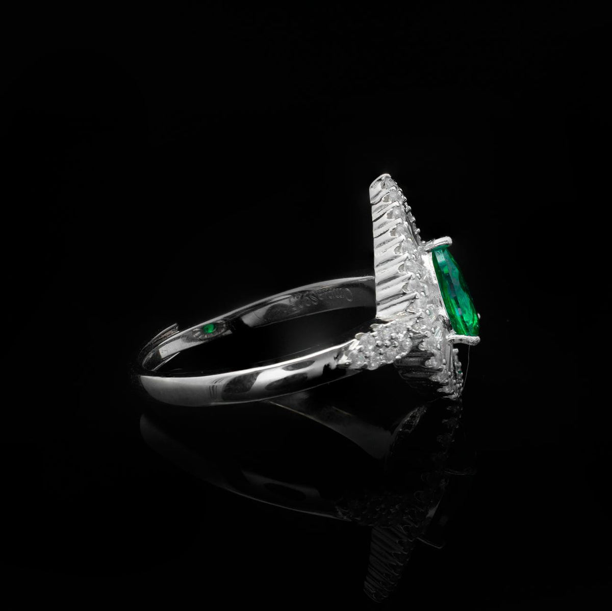 Omnia Sophia Green Teardrop Bridal Full Set in 925 Silver with High Quality Simulated Diamonds - OMNIASTORES UAE