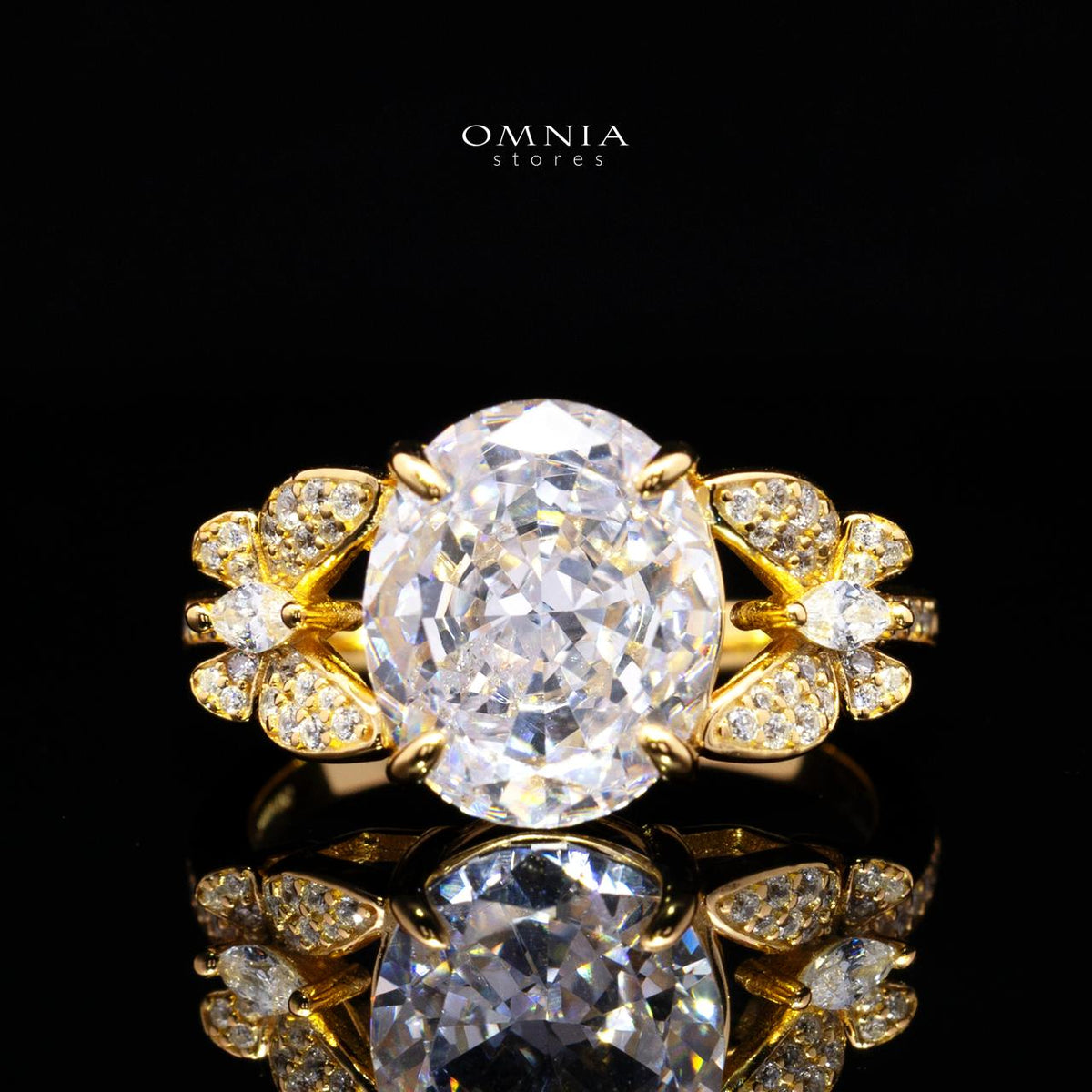 Maysun White Gold-Plated Ring in 925 Silver with Premium Simulated Diamonds