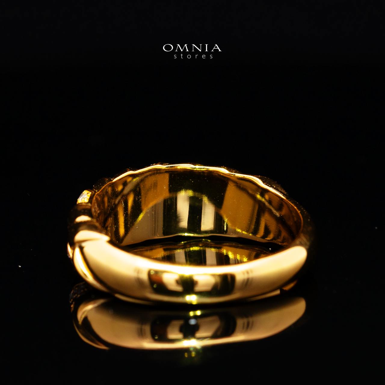 Ashira Gold-Plated Ring in 925 Silver with Premium Simulated Diamonds