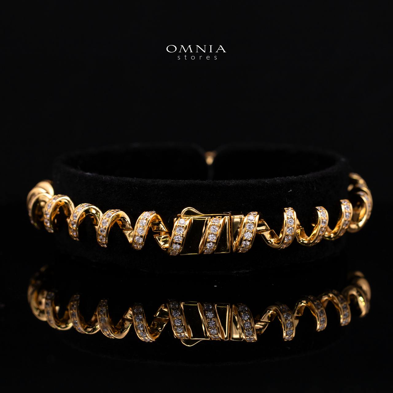 Maristela Spiral Ribbon Twist Gold-Plated Bracelet with Premium Simulated Diamonds in 925 Sterling Silver