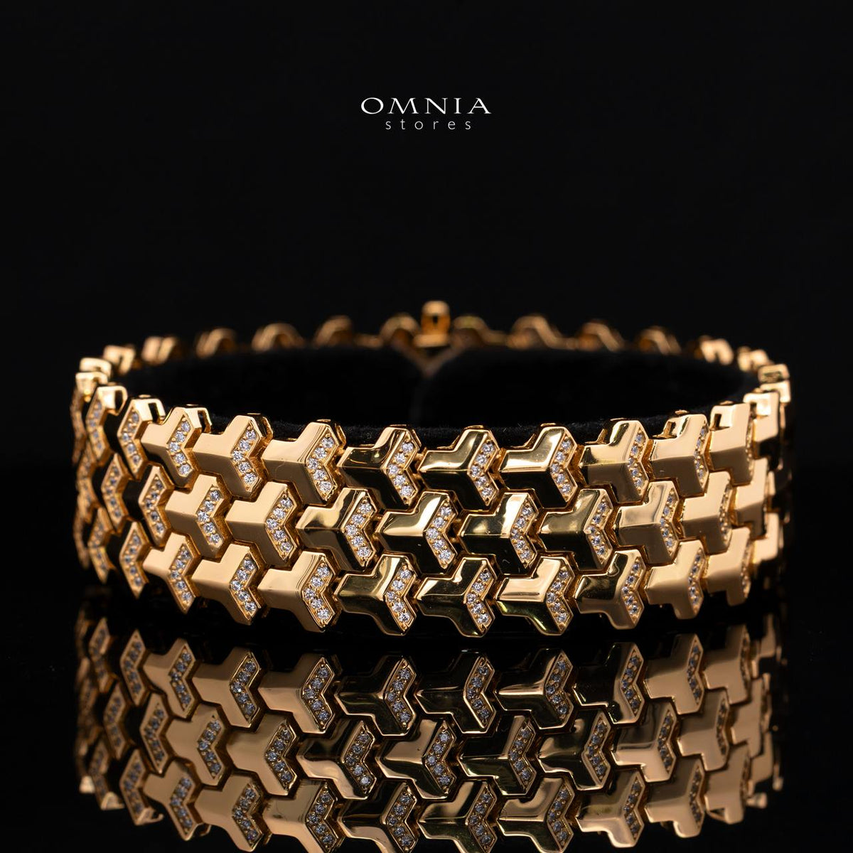 Sorelle Chevron Gold-Plated Bracelet with Premium Simulated Diamonds in 925 Sterling Silver
