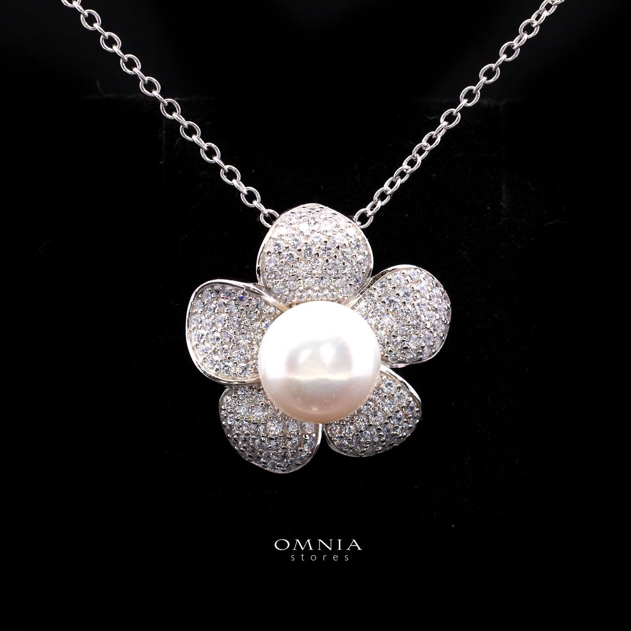 Najaah Floral Fresh Water Pearl Necklace in 925 Silver with High-Quality Simulated Diamonds