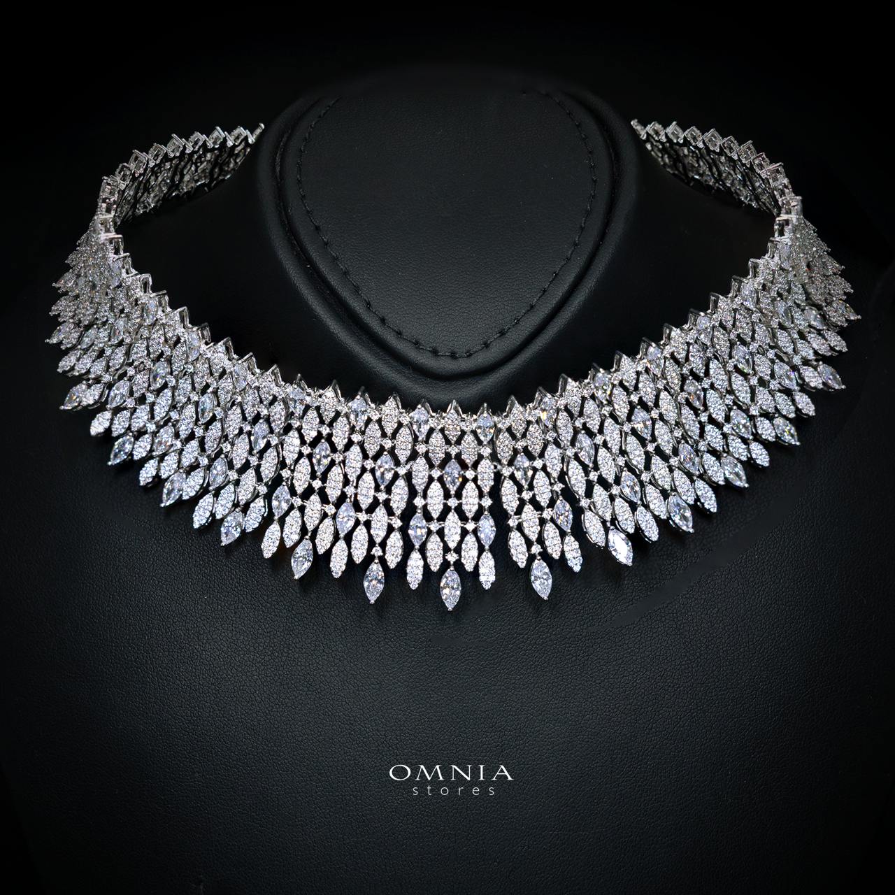 Cyra White Luxury Bridal Full Set with High-Quality Simulated Diamonds and Rhodium Plating