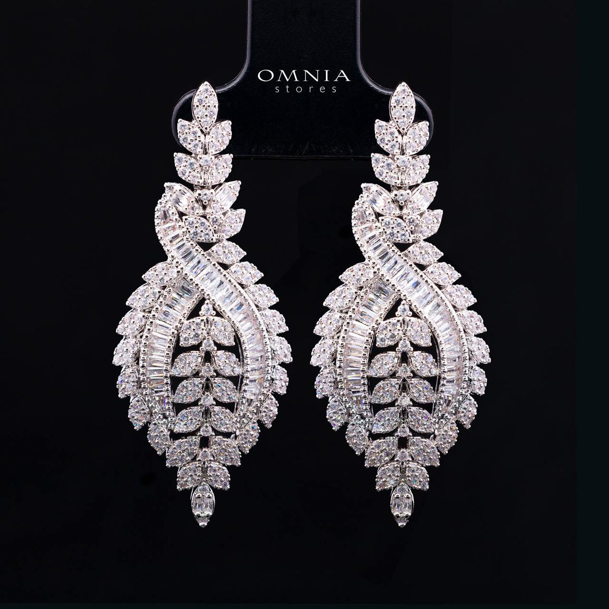 Areyana White Luxury Bridal Full Set with High-Quality Simulated Diamonds and Rhodium Plating