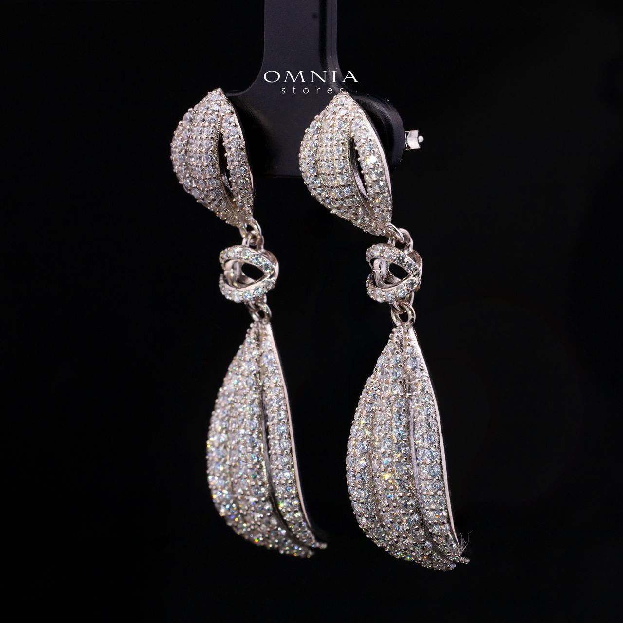 Lameera Drop Earrings with High-Quality Premium Simulated Diamonds in 925 Sterling Silver