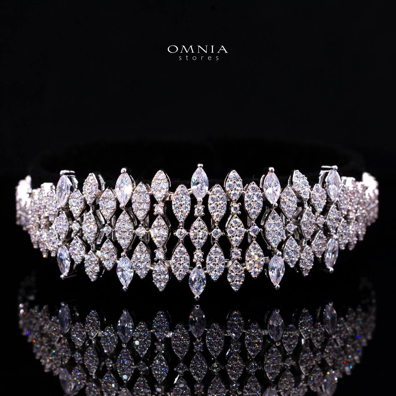 Cyra White Luxury Bridal Full Set with High-Quality Simulated Diamonds and Rhodium Plating