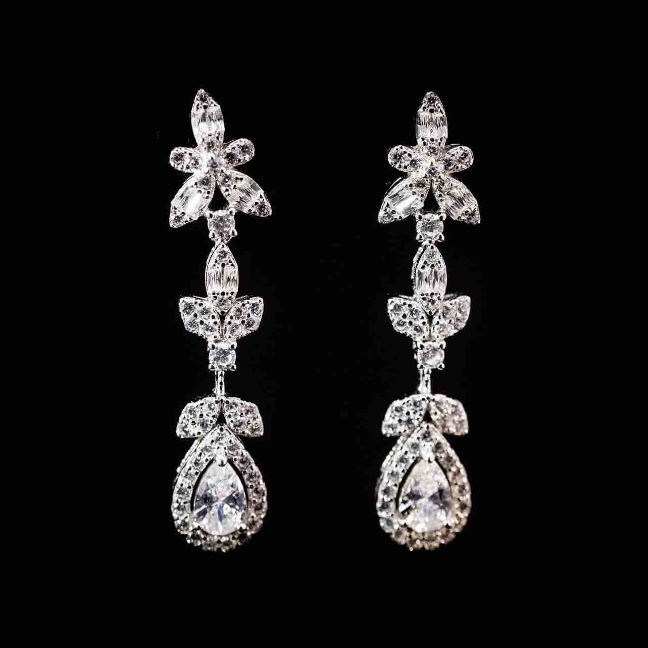 Omnia Kaamla White Bridal Full Set in 925 Silver High Quality Simulated Diamonds - OMNIASTORES UAE