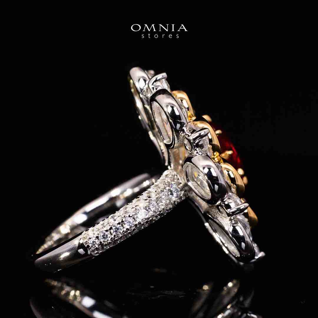 Omnia Alsha White and Gold Floral Ring With High Quality Certified Lab Crafted Stones In 925 Silver - OMNIASTORES UAE