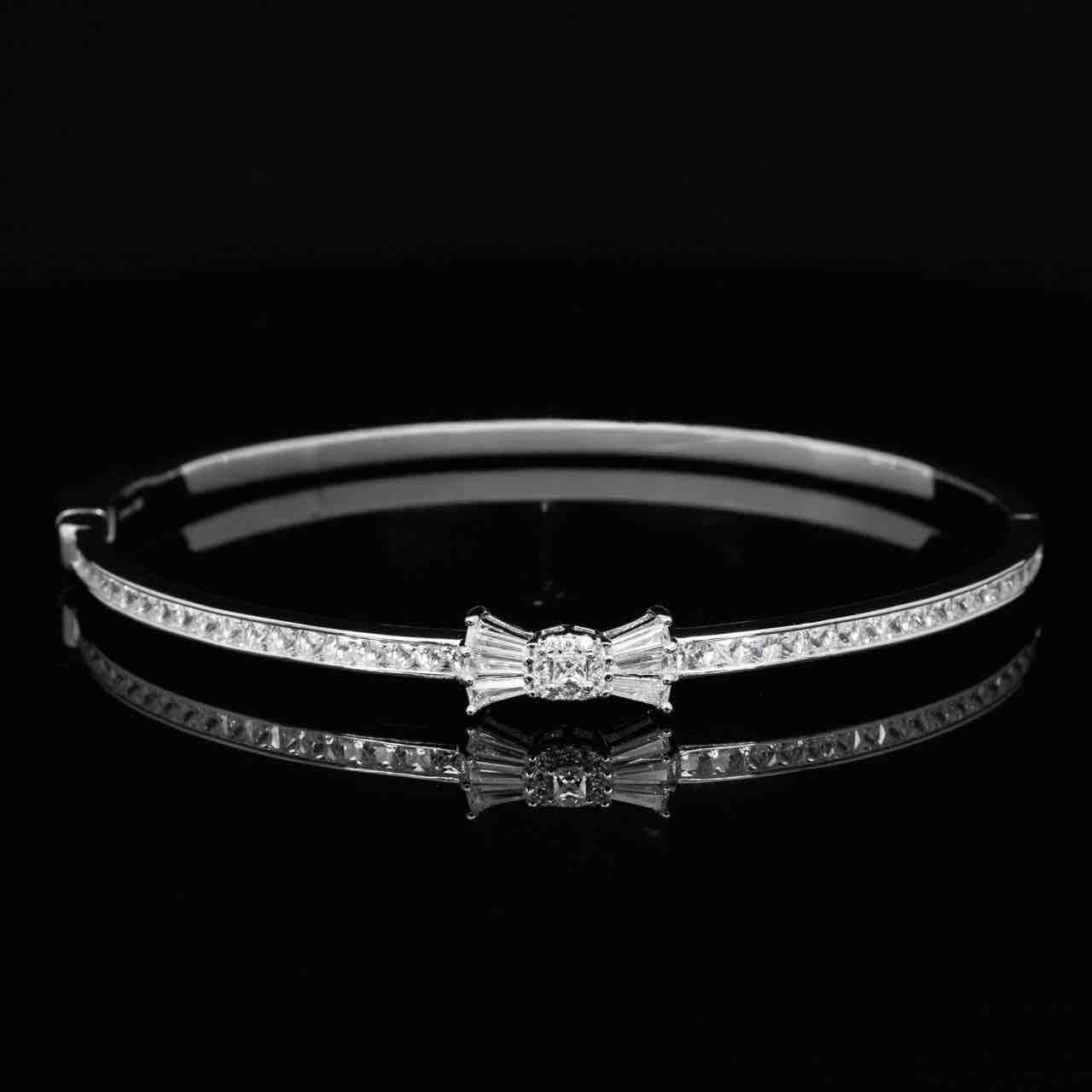 Omnia Faria White Bangle With High Quality Simulated Diamonds In 925 Silver - OMNIASTORES UAE