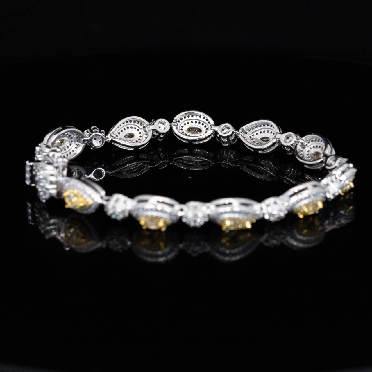 Omnia Taliha White and Yellow Bracelet With High Quality Simulated Diamonds In 925 Silver - OMNIASTORES UAE