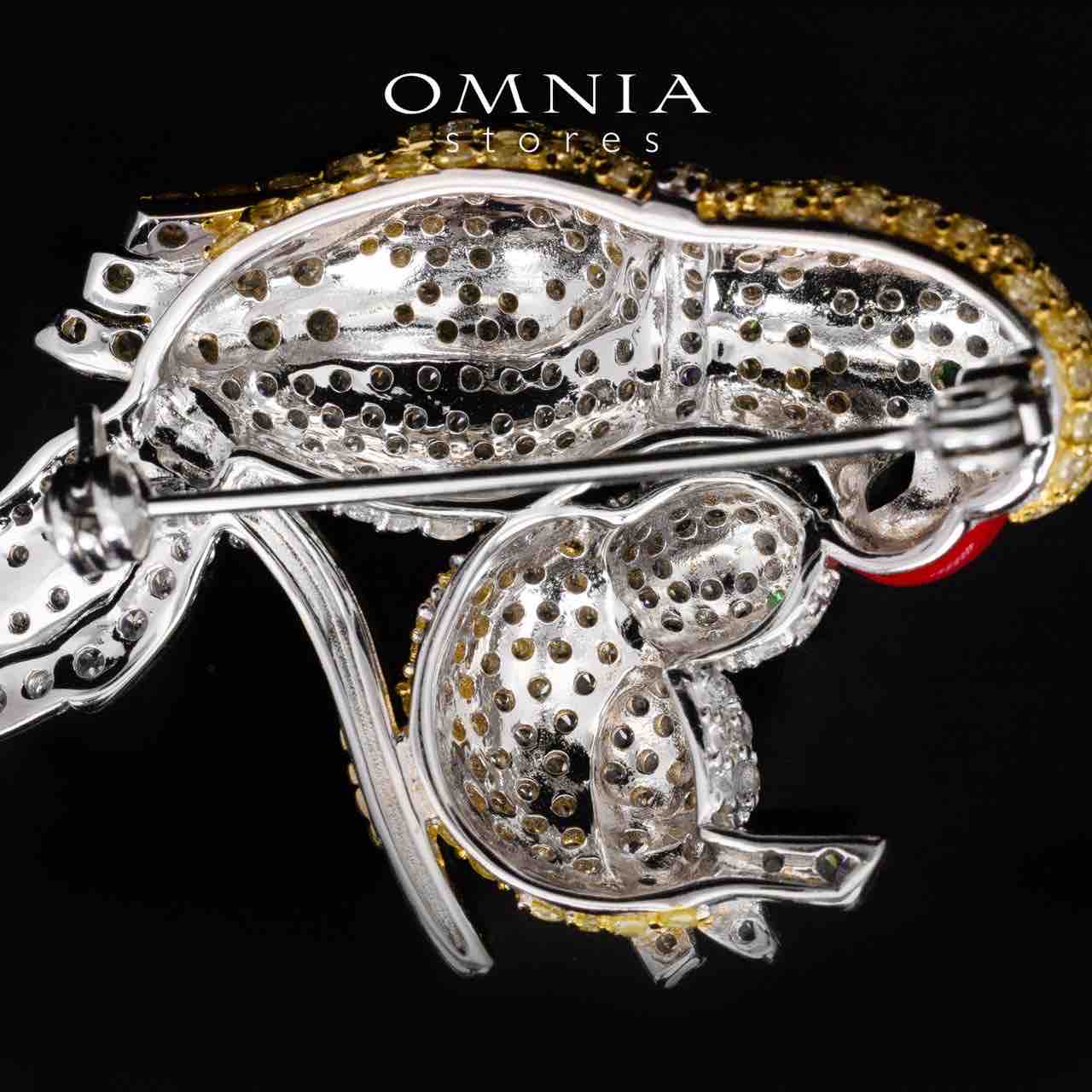 Omnia Taliah Multicolor Brid Brooch With High Quality Simulated Diamonds In 925 Silver - OMNIASTORES UAE