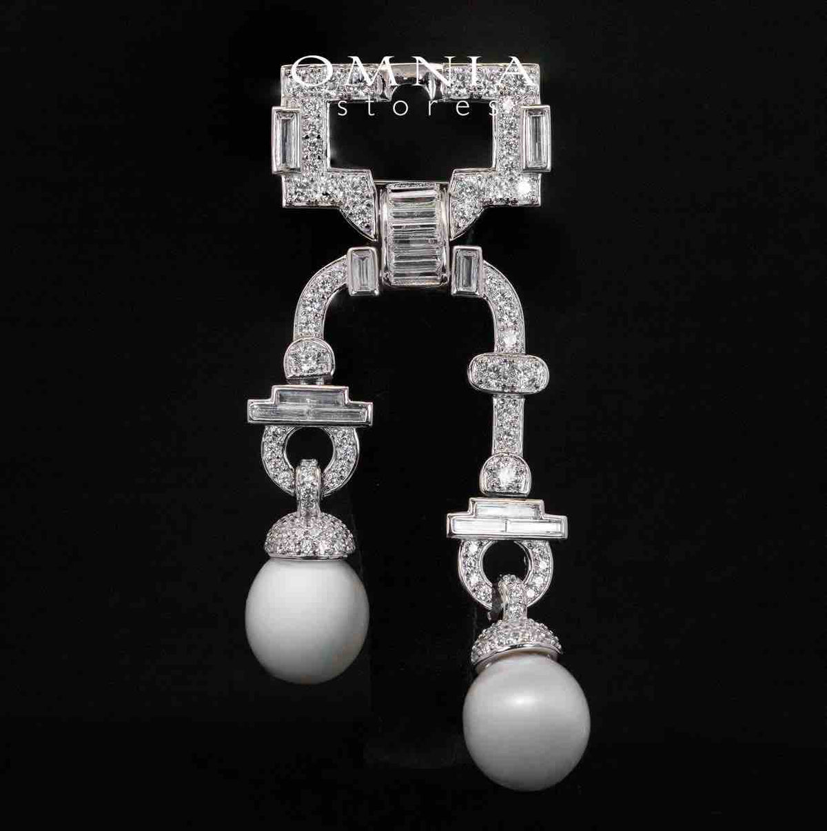 Mollie White Real Fresh Water Pearl Brooch With High Quality Simulated Diamonds in 925 Silver - OMNIASTORES UAE