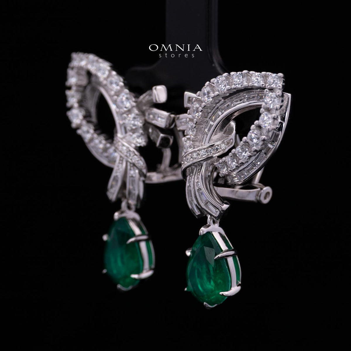 Mary Winged Green Drop Earrings: High-Quality Premium Simulated Diamond in 925 Silver