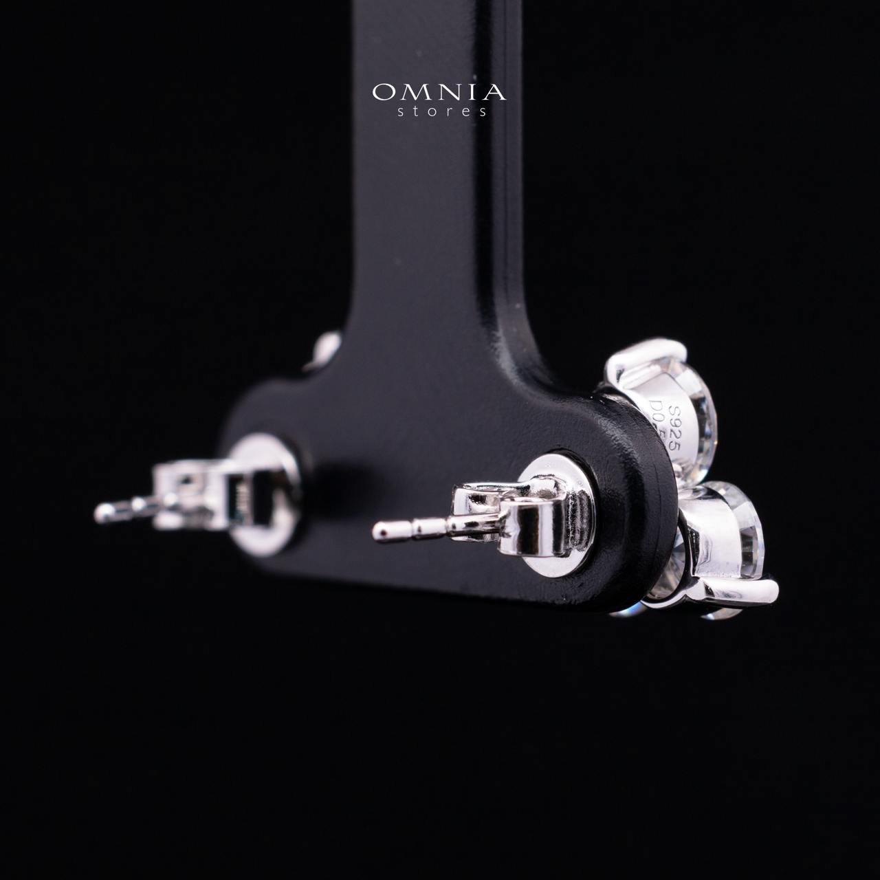 Hawiya White Moissanite Trilogy Cluster Stud Earrings with GRA Certificate – 5mm (0.5ct), Rhodium-Plated 925 Sterling Silver