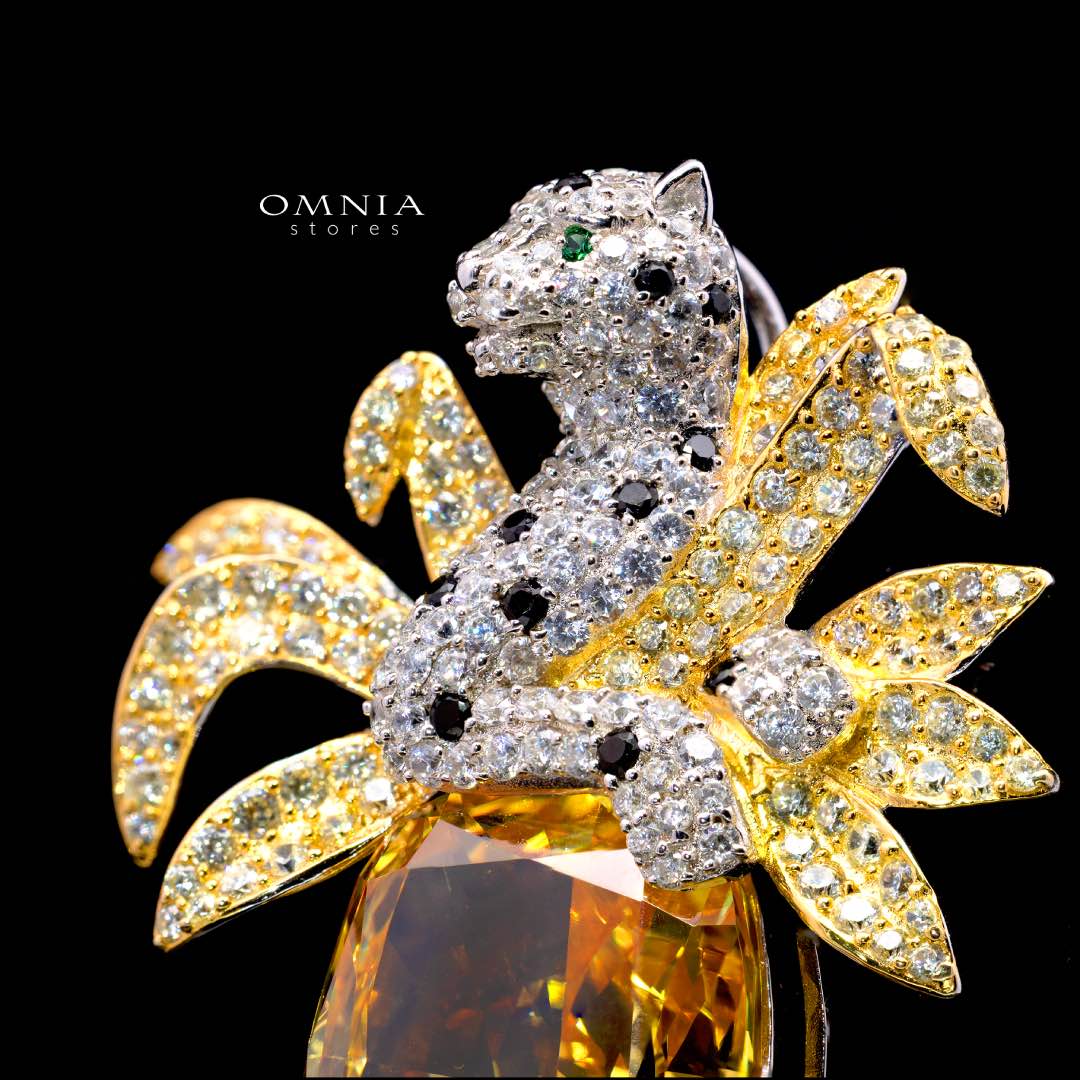Kaylie Yellow Tiger Brooch With High Quality Simulated Diamonds in 925 Silver