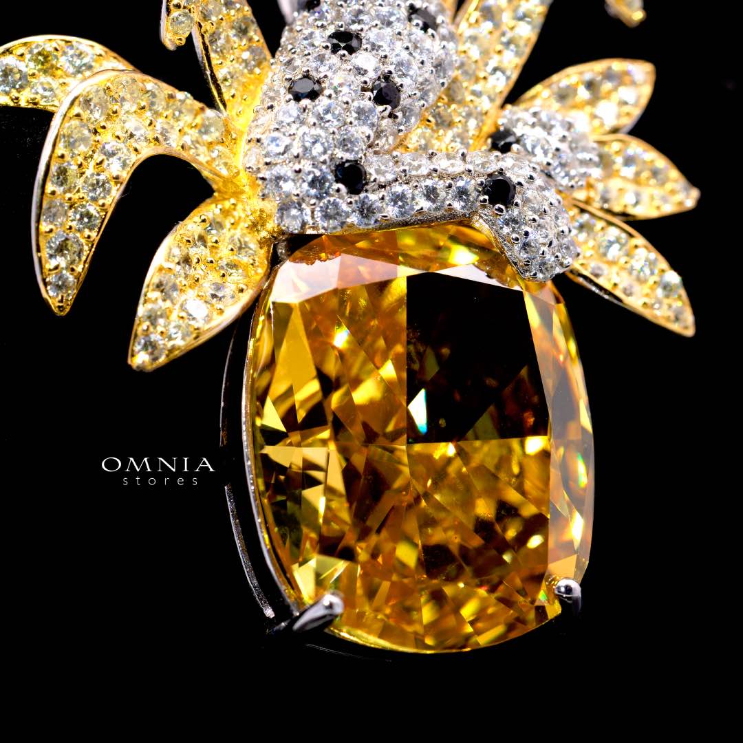 Kaylie Yellow Tiger Brooch With High Quality Simulated Diamonds in 925 Silver