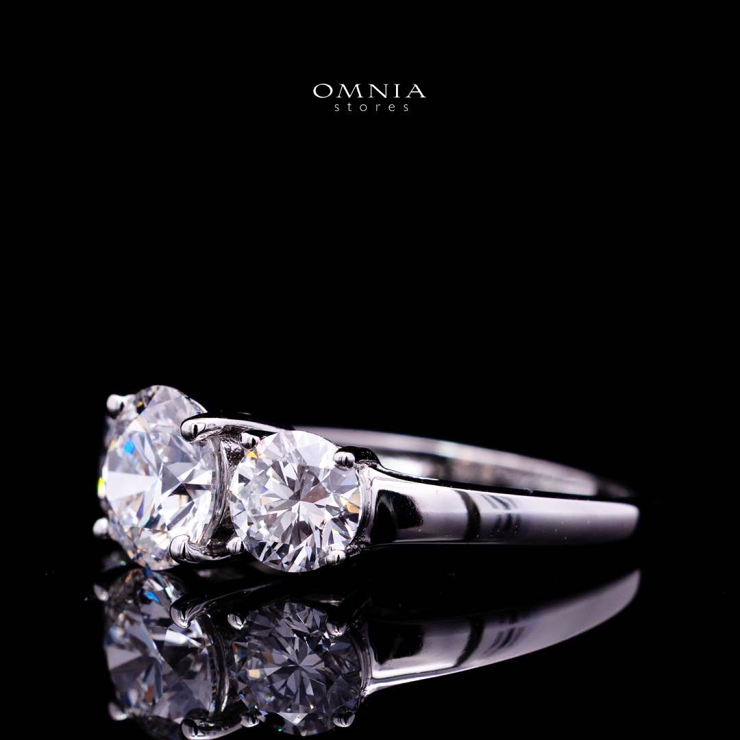 Samiah Lab Grown With IGI Certified Round Brilliant D VS1 White Ring High Quality 925 Silver 1.00ct