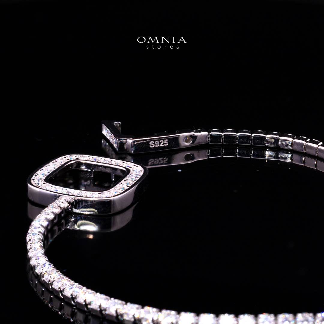 Omnia Emma White Square Silver Tennis Bracelet in 925 Silver with High-Quality Moissanite Stones