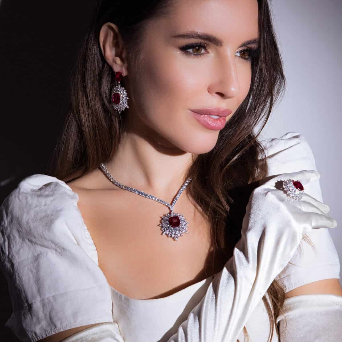 Omnia Thalia Red Ring 92.5 Silver in High Quality Simulated diamonds