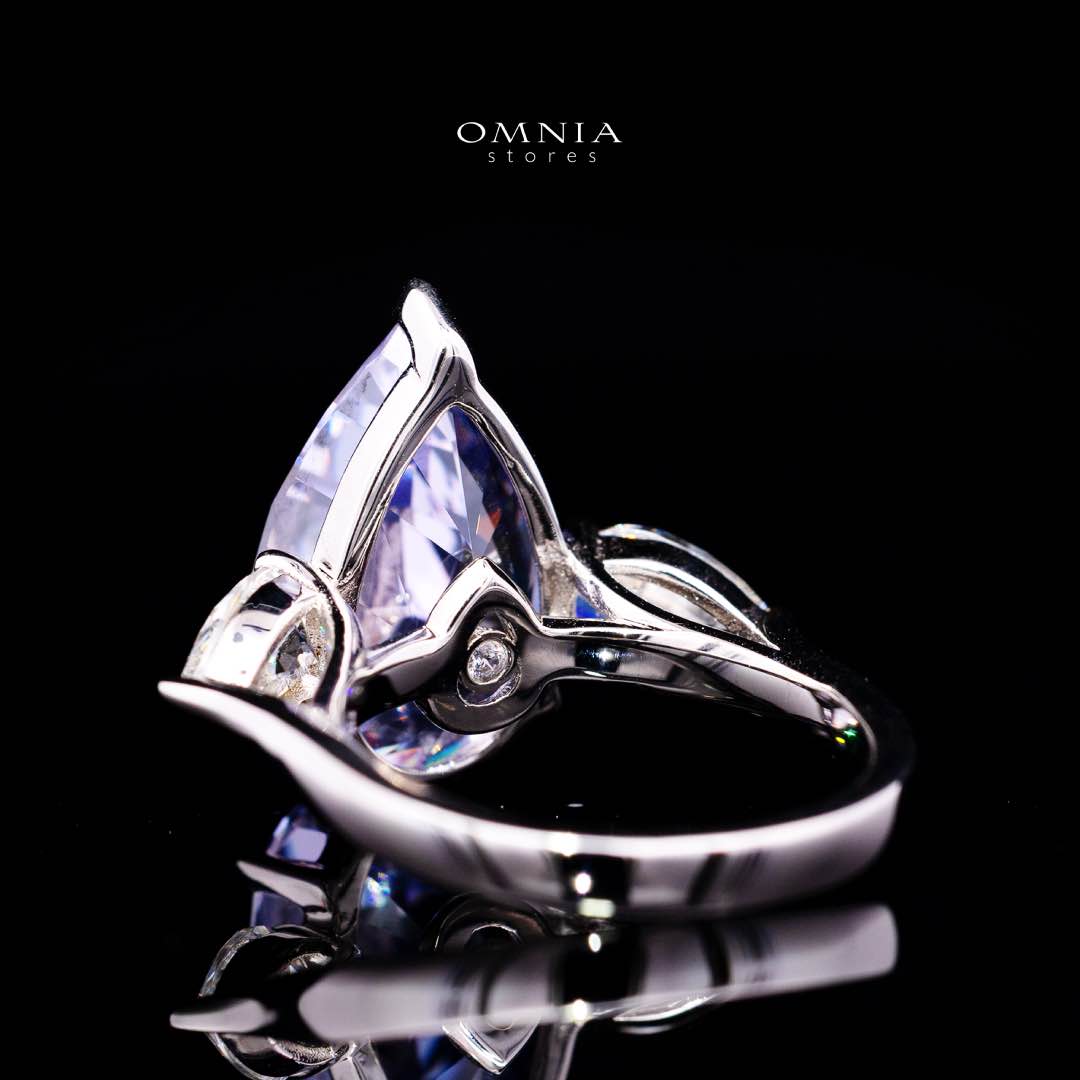 Omnia Nadira Light Purple and White Silver Ring In 925 Silver High Quality Certified Lab Crafted Stones 3.8Ct